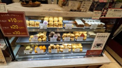 棚のスコーン｜HONOKA COFFEE＆BAKE ラゾーナ川崎プラザ店