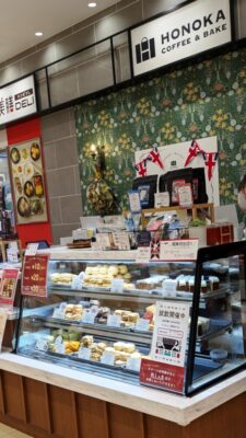 店舗外観｜HONOKA COFFEE＆BAKE ラゾーナ川崎プラザ店