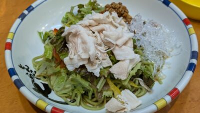 グレープフルーツの生搾りすっぱ冷し麺(アップ)|七志らーめん 鹿島田店
