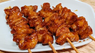 揚げ鶏皮串|まめったい商店 鹿島田店