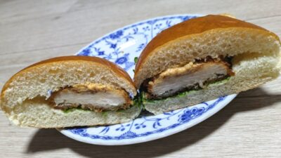 カリカリササミフライパーカー(断面)|石窯焼きたてパン工房