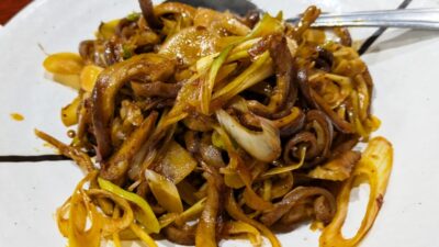 長ネギと豚ガツ炒め|チャ~ボン 多福楼 川崎店